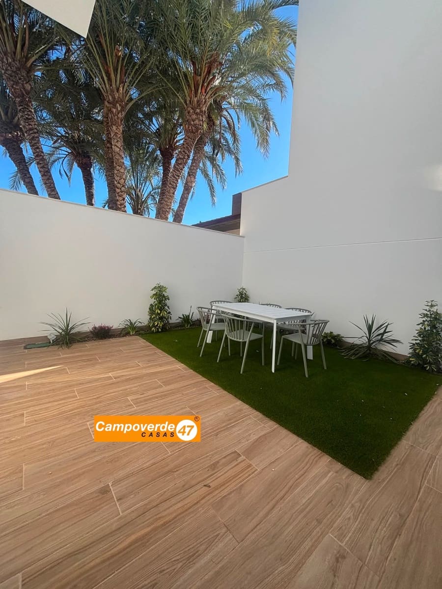 3 slaapkamer Villa te koop in San Pedro del Pinatar met zwembad garage - € 479.900 (Ref: 9447124)