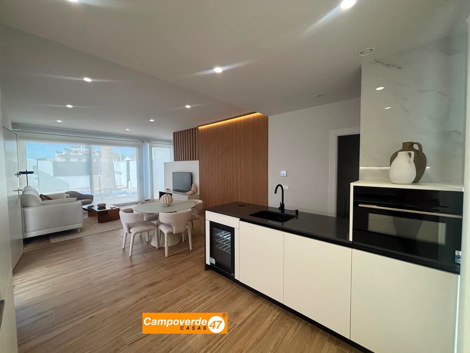 3 slaapkamer Villa te koop in San Pedro del Pinatar met zwembad garage - € 479.900 (Ref: 9447124)