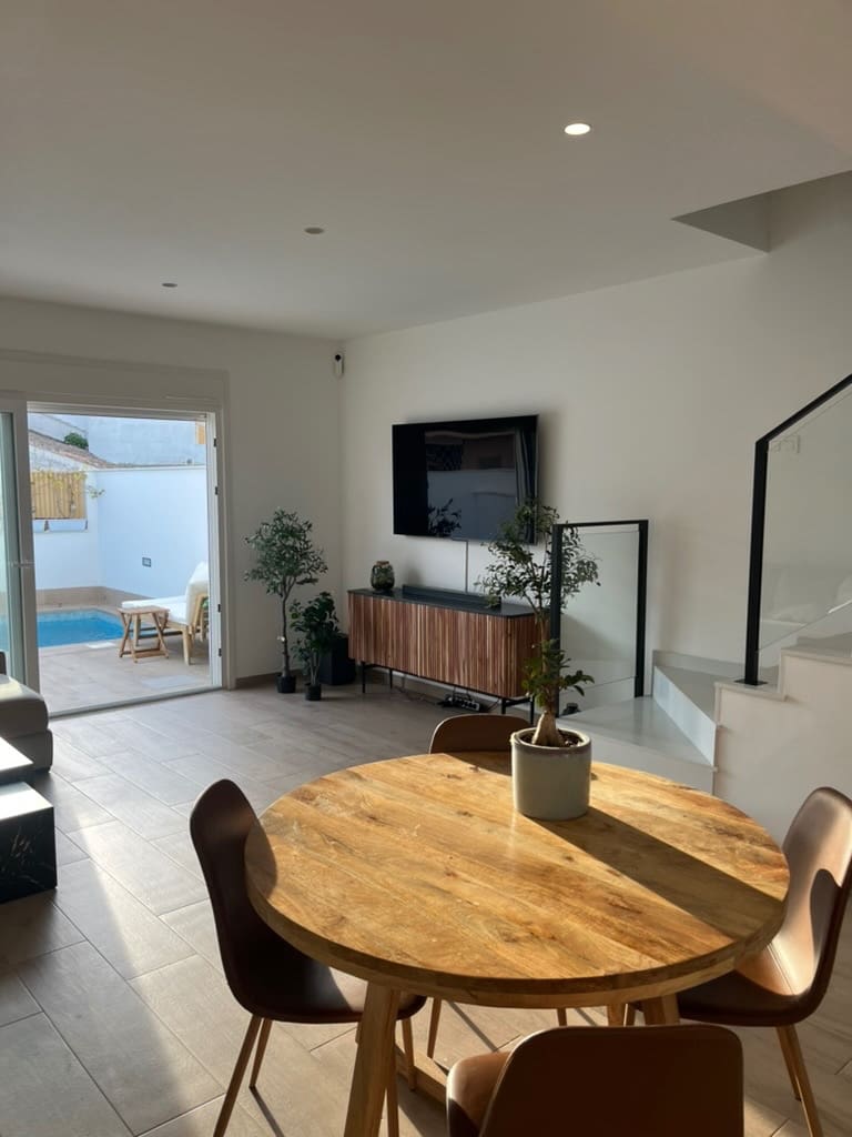 3 bedroom Villa for sale in Los Cuarteros with pool - € 439,900 (Ref: 9521818)