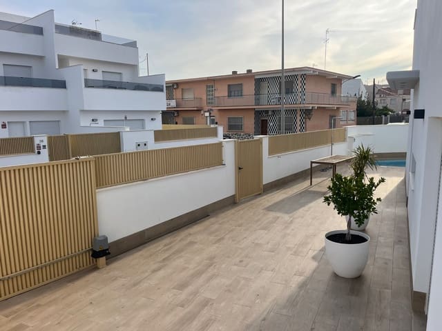 3 soveværelse Villa til salg i Los Cuarteros, San Pedro del Pinatar med swimmingpool - € 439.900 (Ref: 9521818)