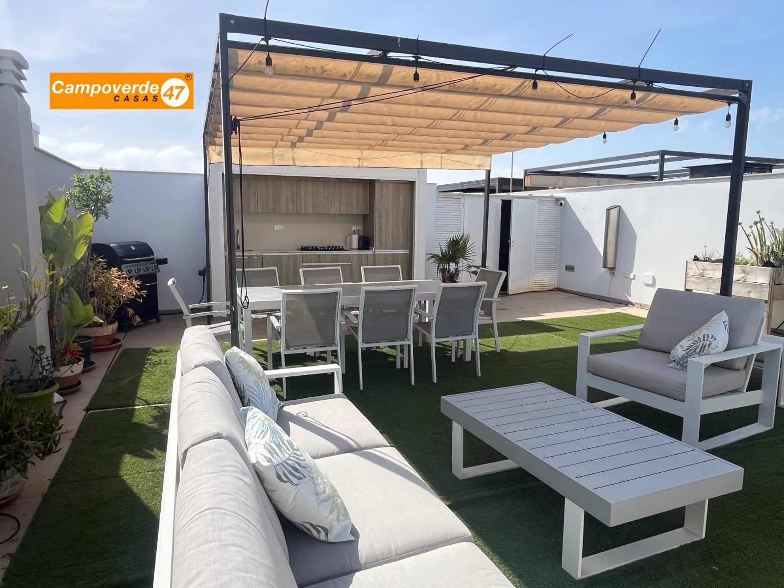 3 slaapkamer Halfvrijstaande villa te koop in Pilar de la Horadada met zwembad - € 349.900 (Ref: 9804833)