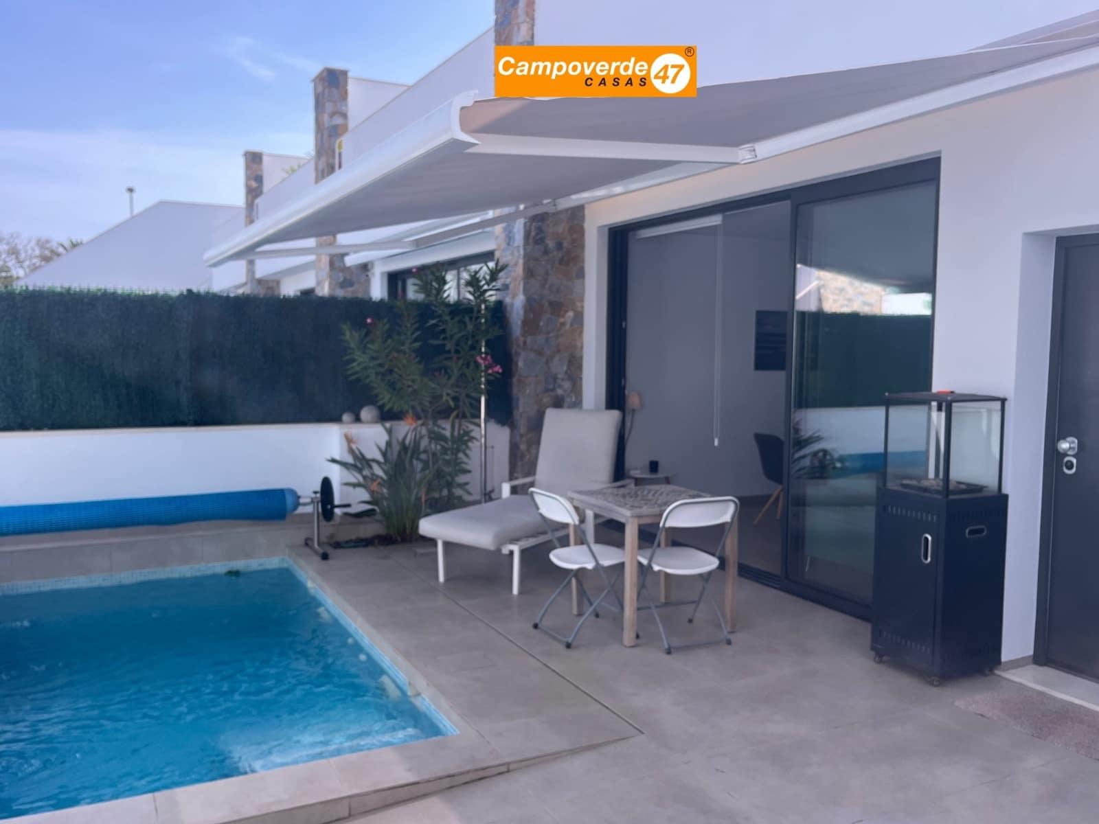 3 slaapkamer Halfvrijstaande villa te koop in Pilar de la Horadada met zwembad - € 349.900 (Ref: 9804833)