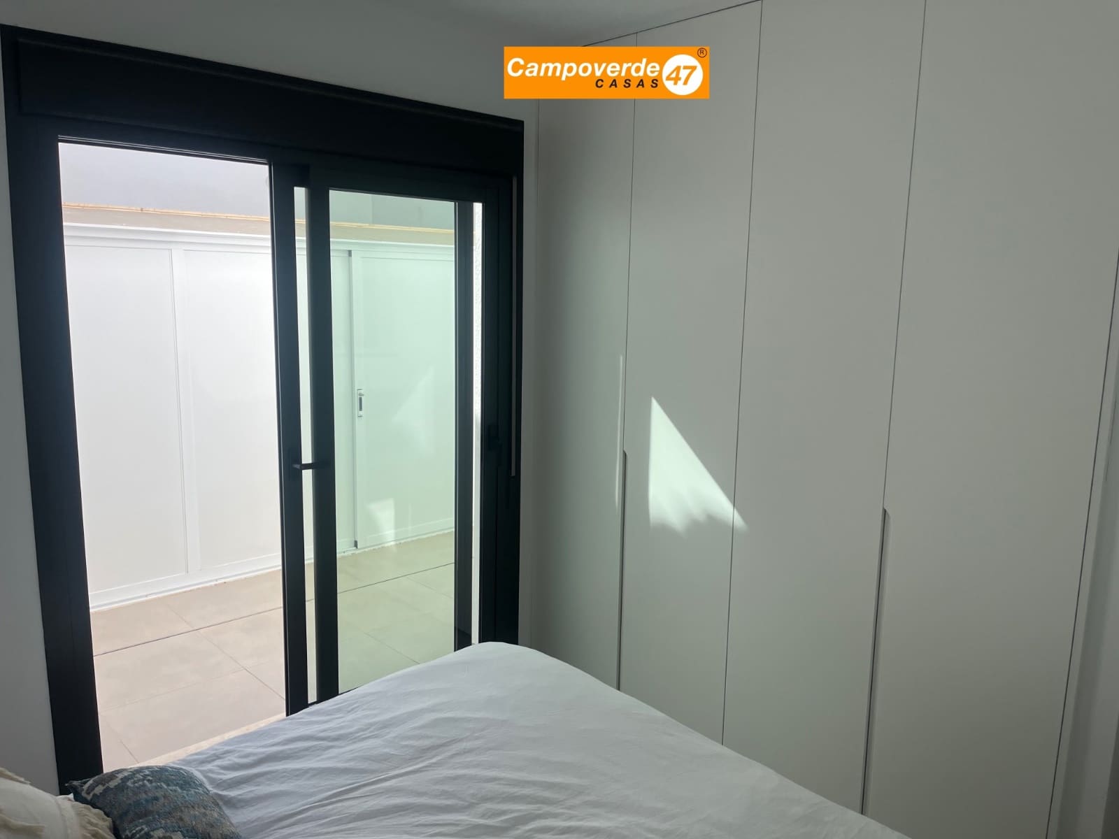 3 slaapkamer Halfvrijstaande villa te koop in Pilar de la Horadada met zwembad - € 349.900 (Ref: 9804833)