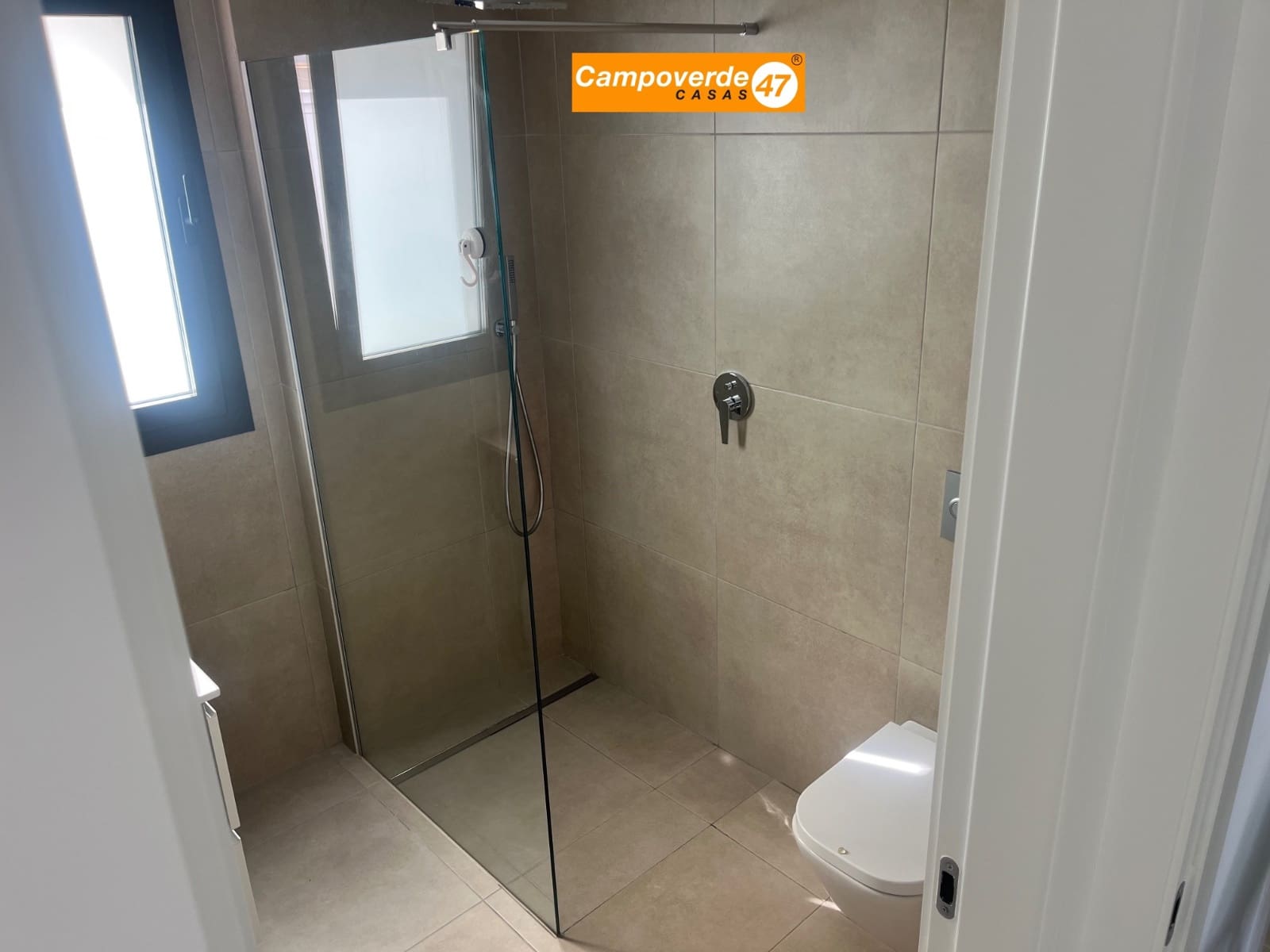 3 slaapkamer Halfvrijstaande villa te koop in Pilar de la Horadada met zwembad - € 349.900 (Ref: 9804833)