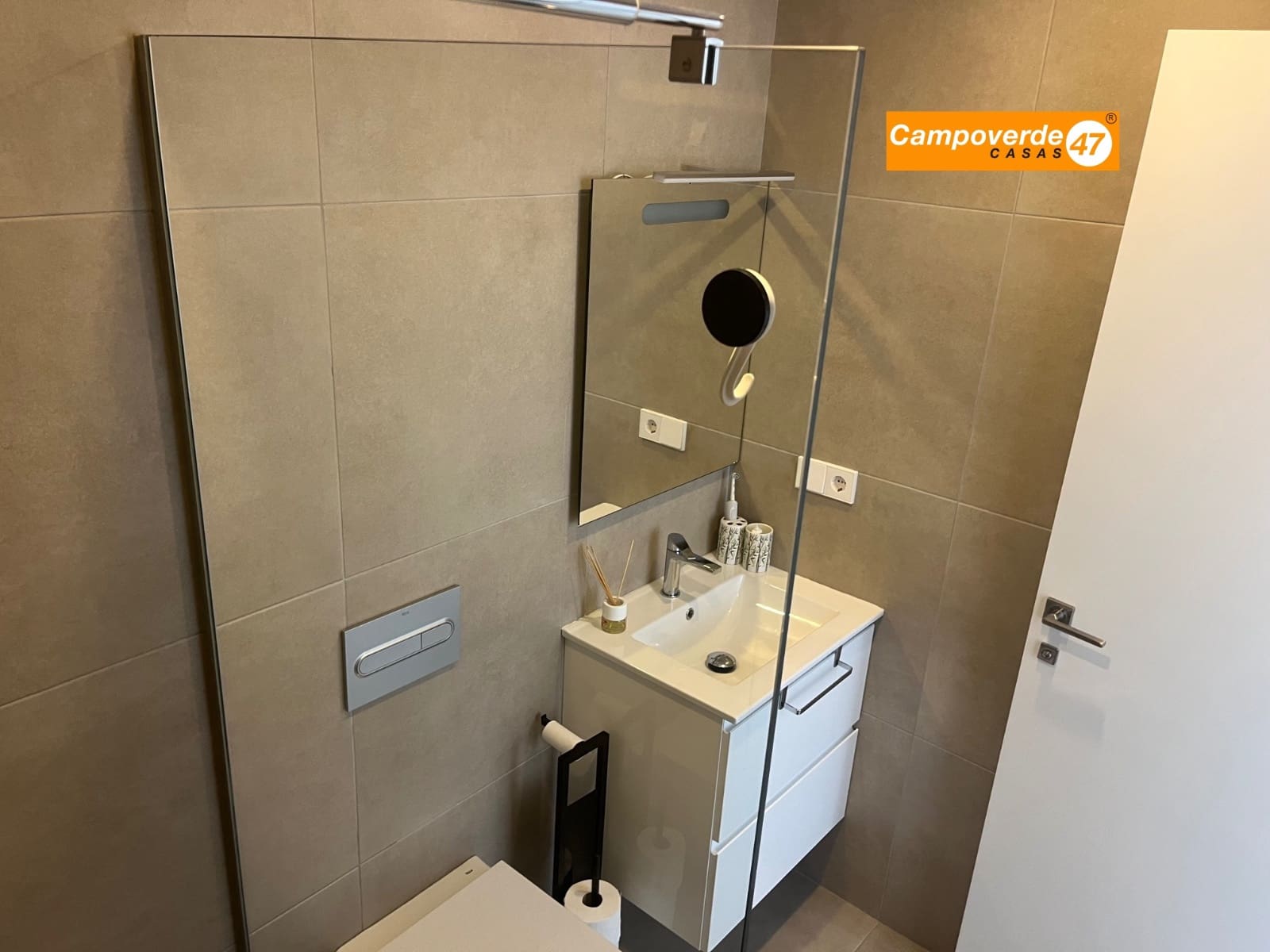 3 slaapkamer Halfvrijstaande villa te koop in Pilar de la Horadada met zwembad - € 349.900 (Ref: 9804833)