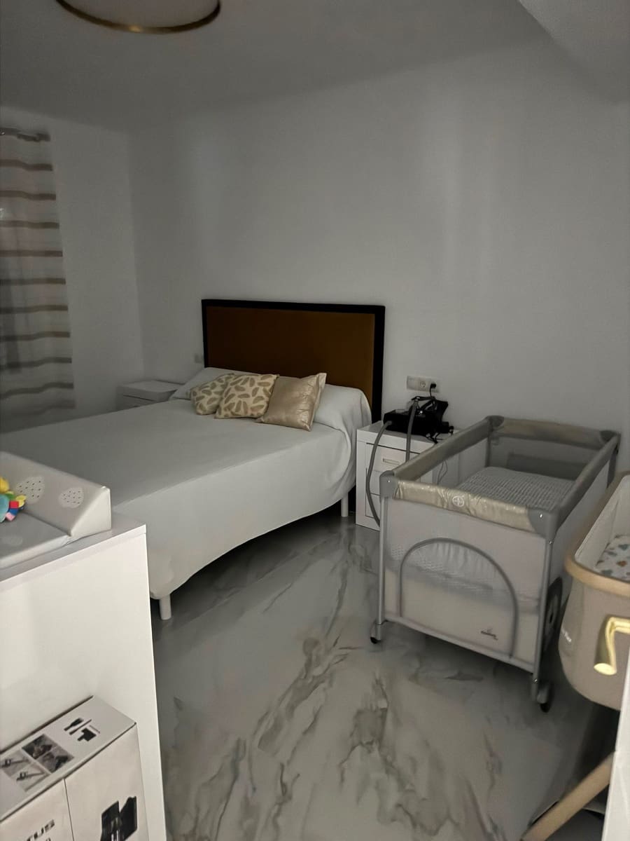 5 slaapkamer Villa te koop in Torre de la Horadada - € 589.900 (Ref: 9971493)