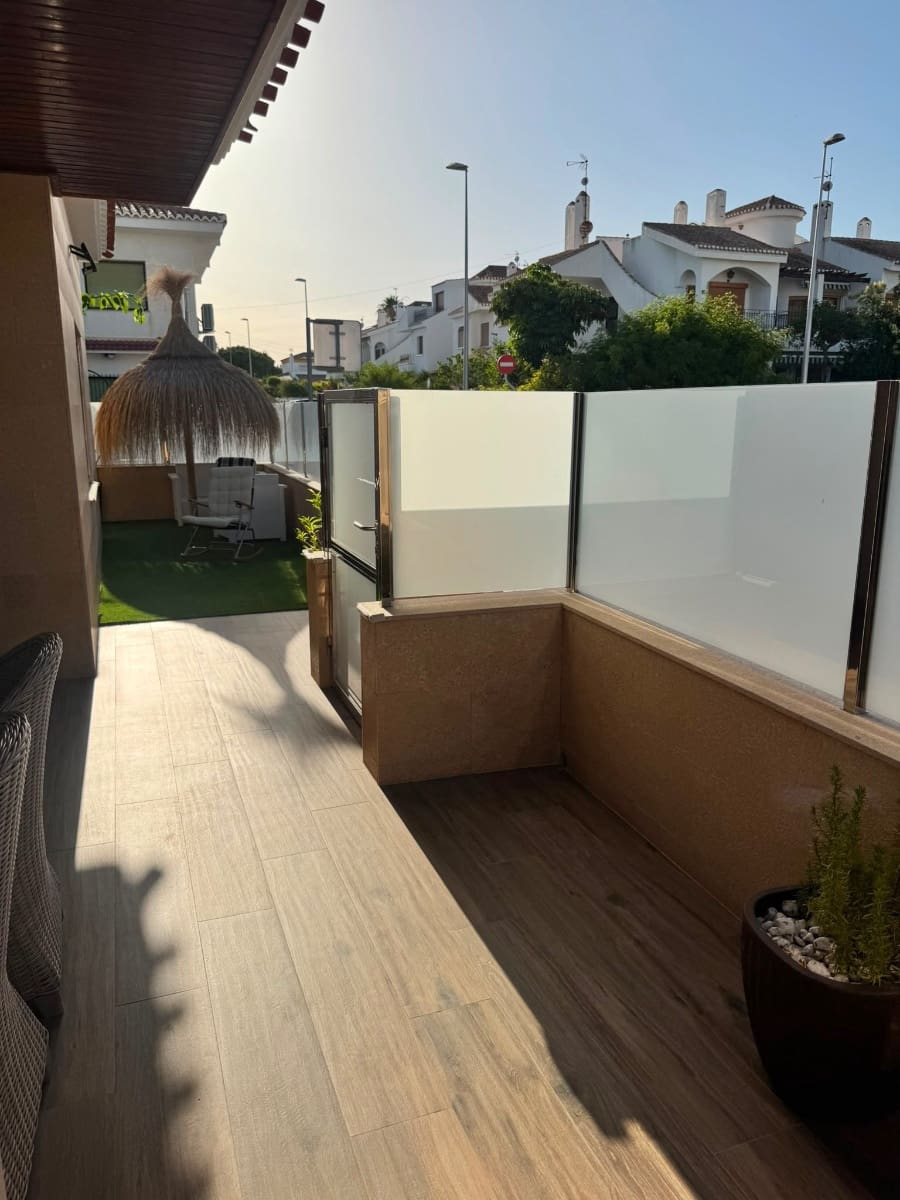 5 slaapkamer Villa te koop in Torre de la Horadada - € 589.900 (Ref: 9971493)