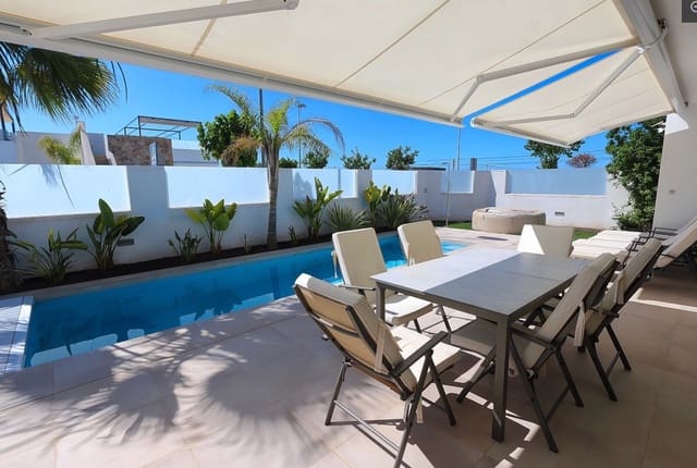 3 bedroom Villa for sale in Pilar de la Horadada with pool - € 445,000 (Ref: 9976149)
