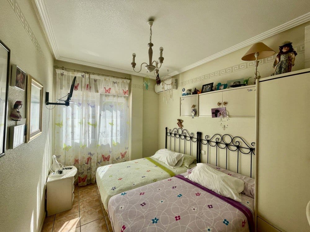 4 bedroom Villa for sale in Ciudad Quesada with garage - € 735,000 (Ref: 9403766)