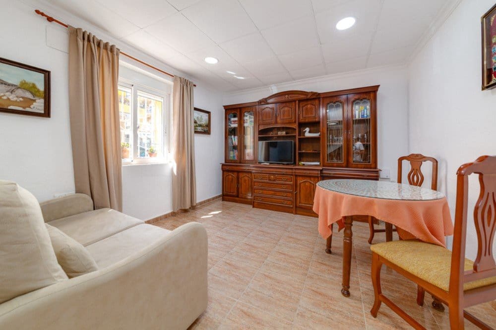 3 bedroom Apartment for sale in Guardamar del Segura - € 215,000 (Ref: 9403767)
