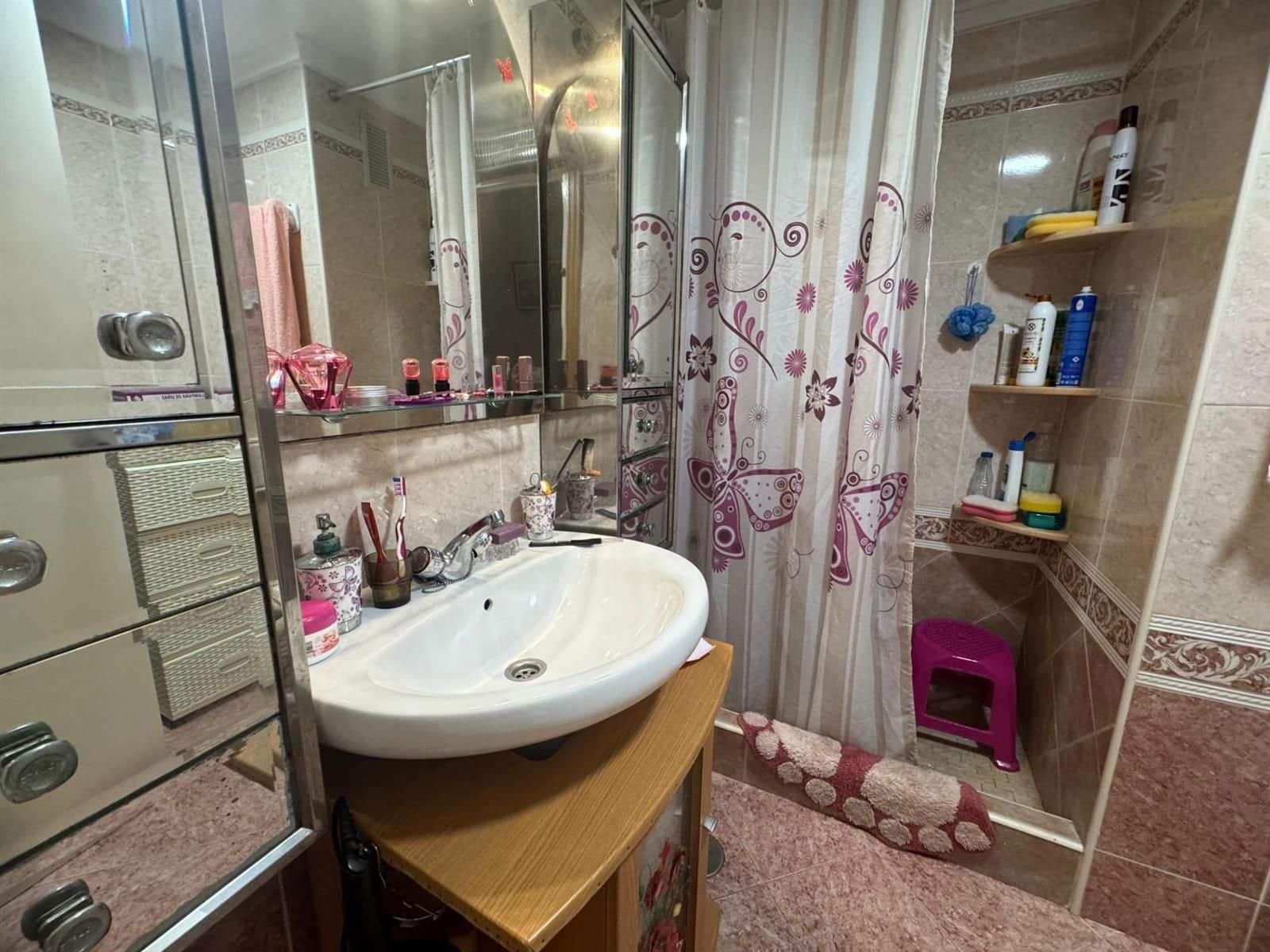 3 bedroom Apartment for sale in Guardamar del Segura - € 215,000 (Ref: 9403767)