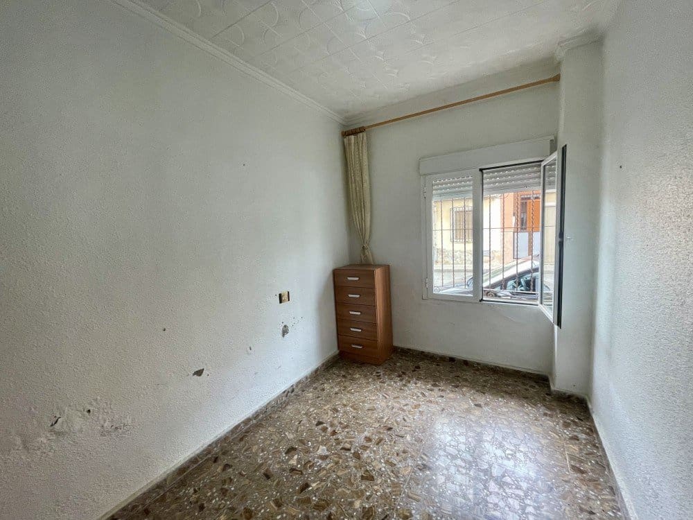 4 slaapkamer Appartement te koop in Los Montesinos met garage - € 129.500 (Ref: 9403771)