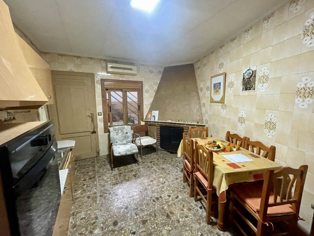 4 slaapkamer Appartement te koop in Los Montesinos met garage - € 129.500 (Ref: 9403771)