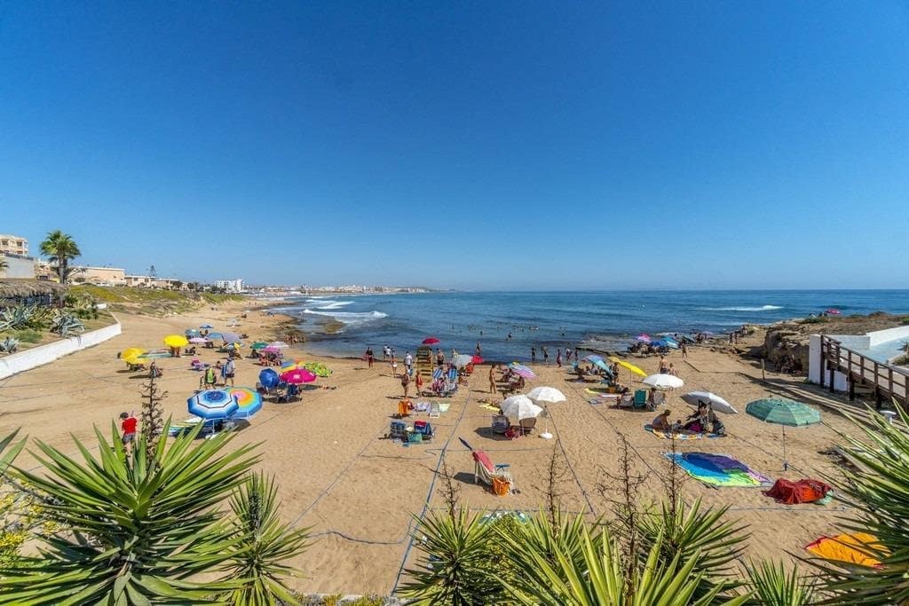 1 Zimmer Strandapartment zu verkaufen in Torrevieja - 169.000 € (Ref: 9403780)