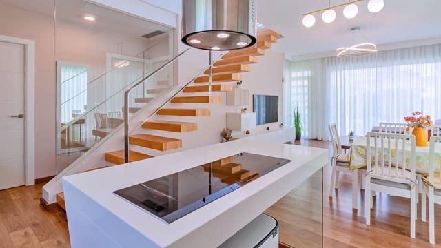 3 soverom Villa til salgs i Mil Palmeras, Pilar de la Horadada - € 545 000 (Ref: 9403792)