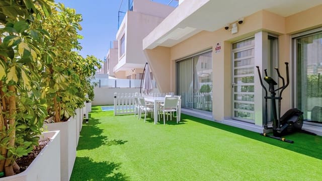 3 soverom Villa til salgs i Mil Palmeras, Pilar de la Horadada - € 545 000 (Ref: 9403792)