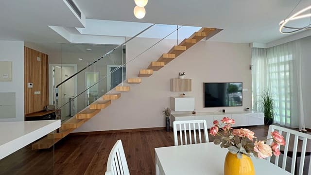 3 soverom Villa til salgs i Mil Palmeras, Pilar de la Horadada - € 545 000 (Ref: 9403792)