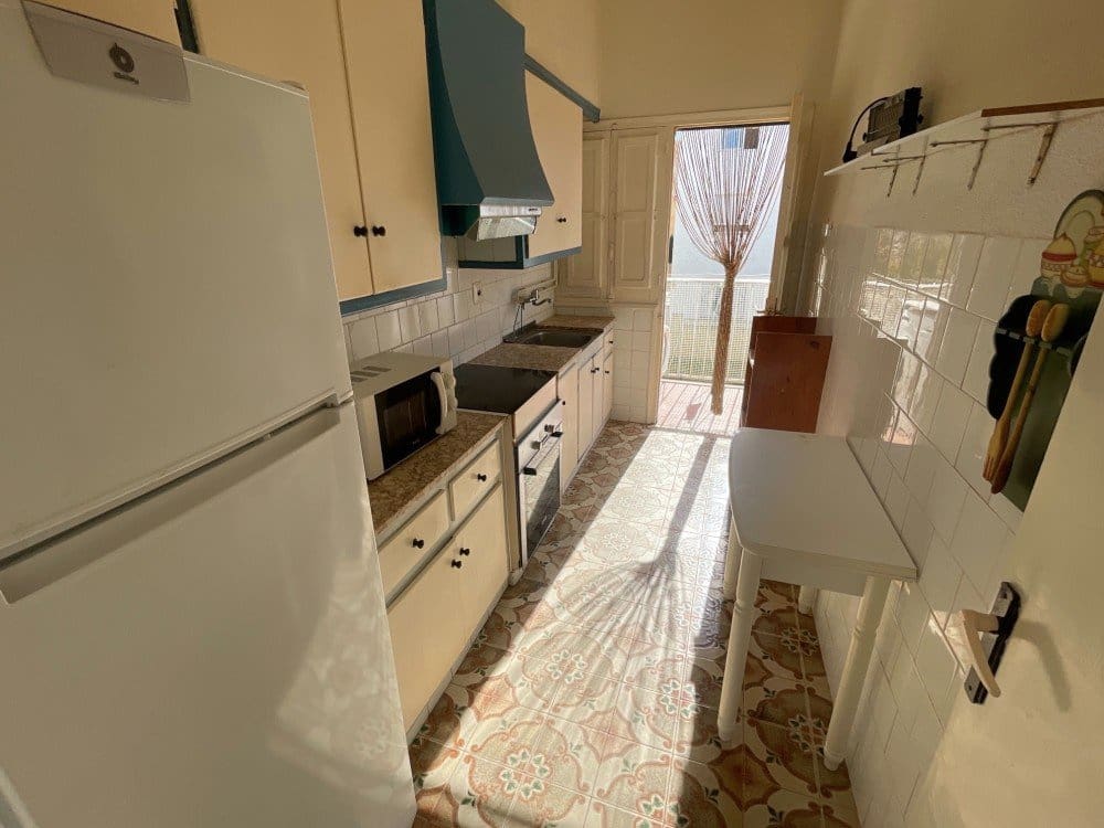 3 bedroom Beach Apartment for sale in Santa Pola - € 139,000 (Ref: 9403794)