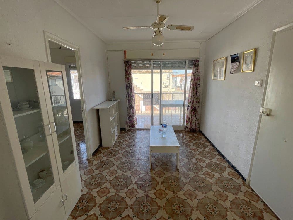 3 bedroom Beach Apartment for sale in Santa Pola - € 139,000 (Ref: 9403794)