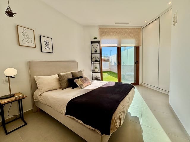 3 Zimmer Villa zu verkaufen in Benijófar mit Pool Garage - 395.000 € (Ref: 9405929)