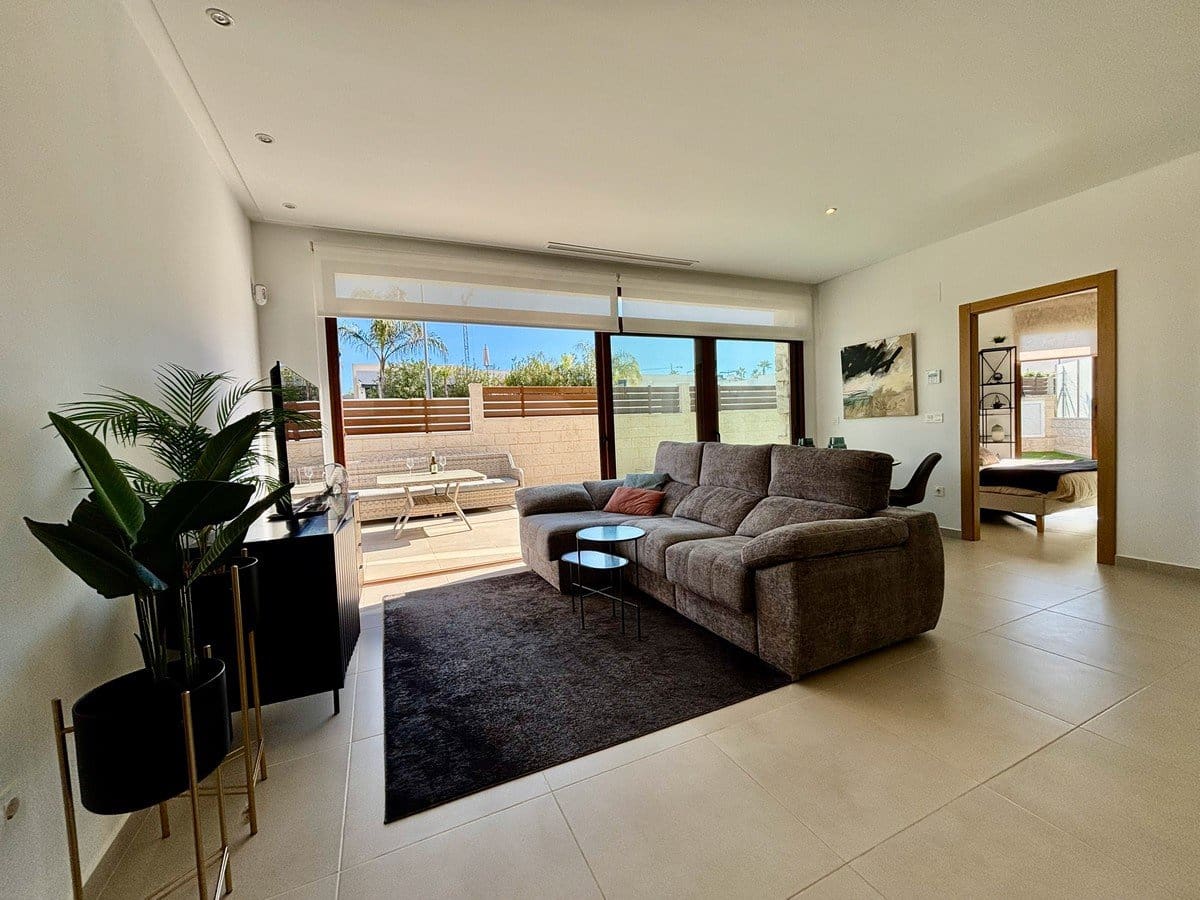 3 Zimmer Villa zu verkaufen in Benijofar mit Pool Garage - 395.000 € (Ref: 9405929)