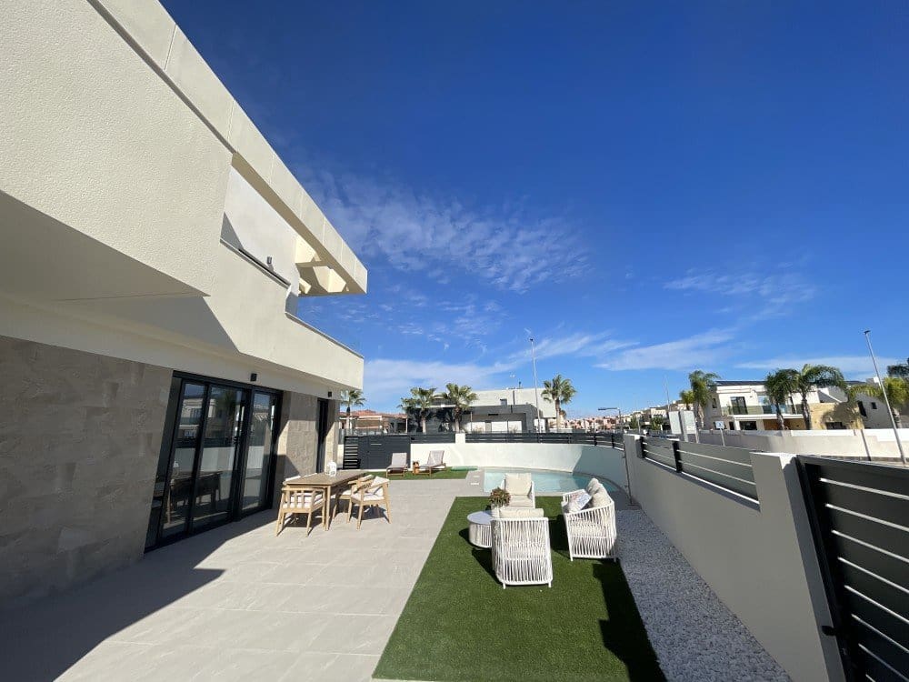 3 bedroom Villa for sale in Los Montesinos - € 409,900 (Ref: 9408240)