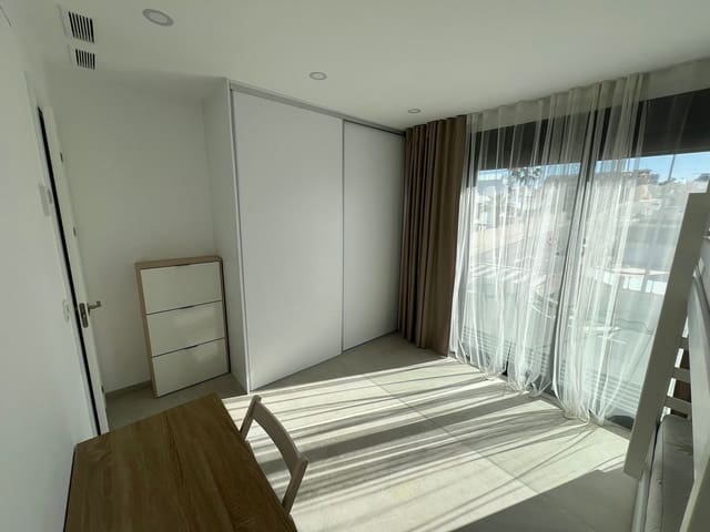 Chalet de 2 habitaciones en Benijófar en venta con piscina garaje - 330.000 € (Ref: 9413454)