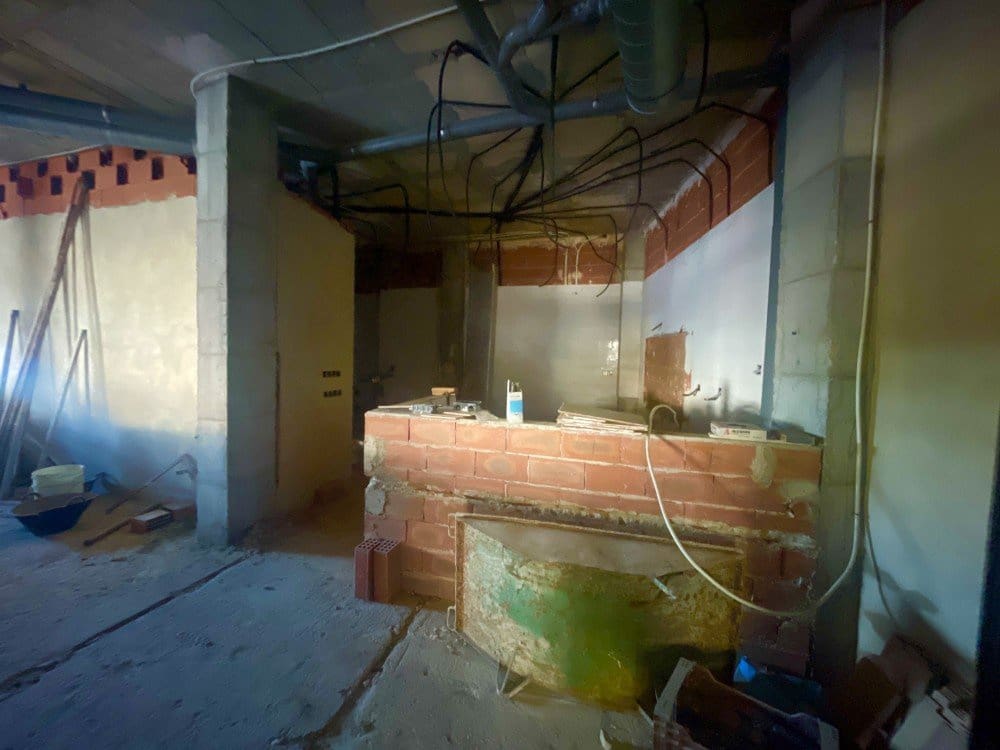 Restaurant/Bar for sale in Los Palacios - € 109,500 (Ref: 9441110)