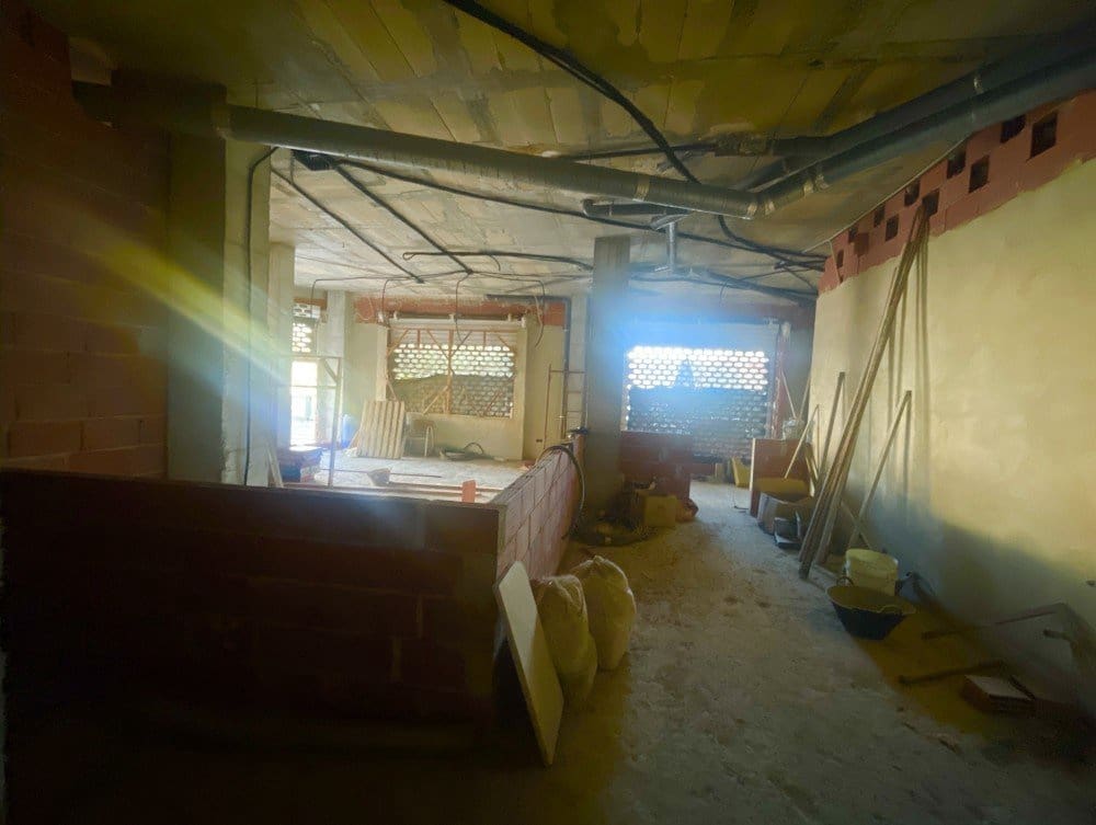 Restaurant/Bar for sale in Los Palacios - € 109,500 (Ref: 9441110)