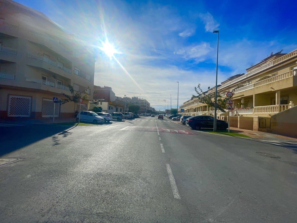 Restaurant/Bar for sale in Los Palacios - € 109,500 (Ref: 9441110)