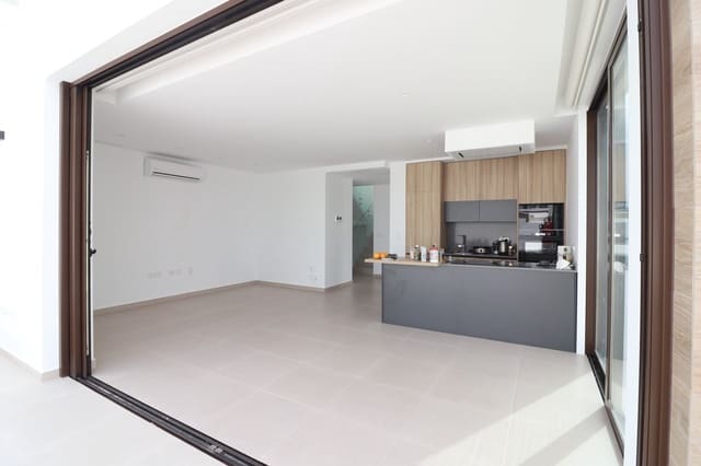 3 Zimmer Villa zu verkaufen in Benijófar mit Pool - 440.000 € (Ref: 9449652)