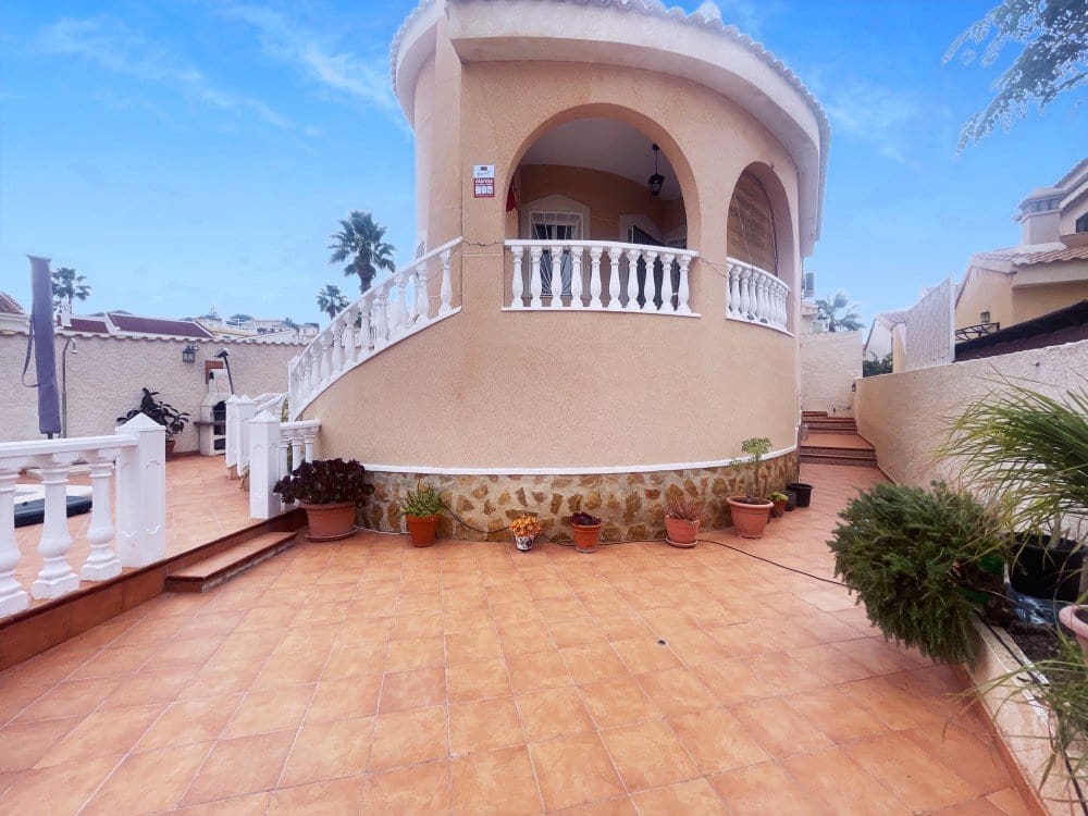 2 Zimmer Villa zu verkaufen in Ciudad Quesada mit Pool Garage - 289.000 € (Ref: 9452427)