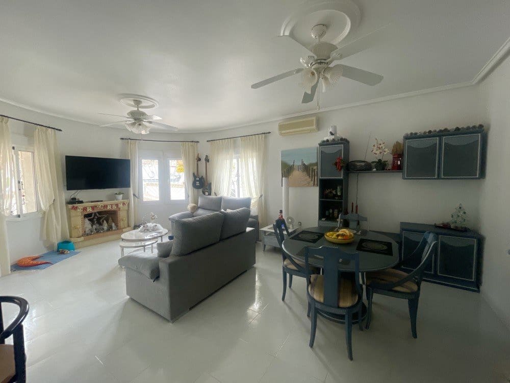 2 Zimmer Villa zu verkaufen in Ciudad Quesada mit Pool Garage - 289.000 € (Ref: 9452427)