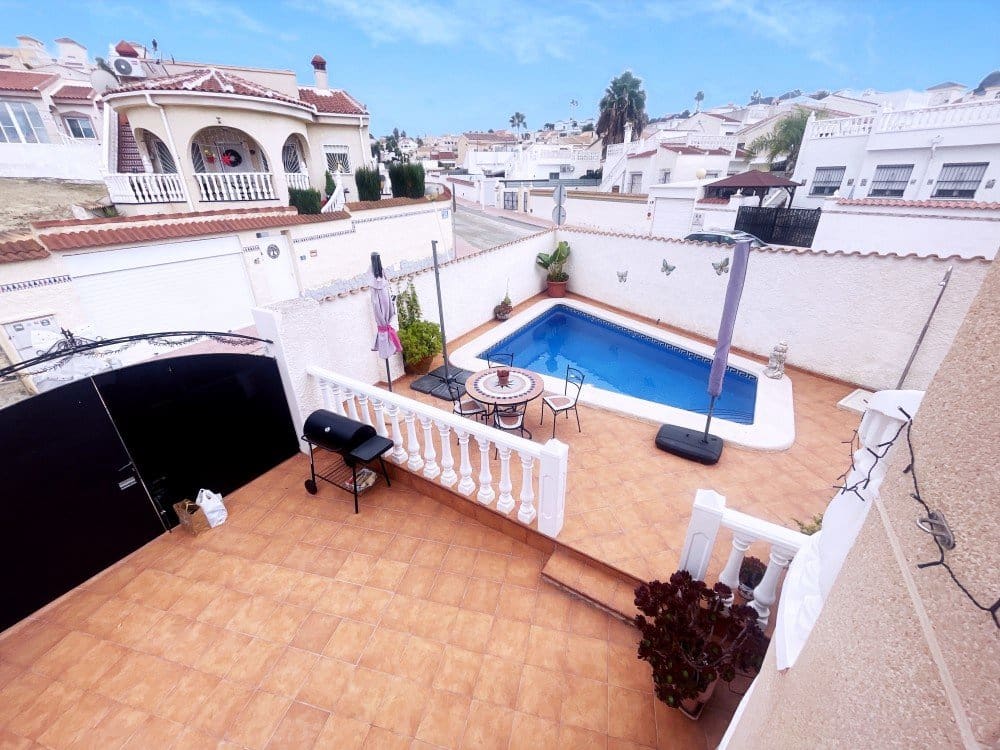 2 Zimmer Villa zu verkaufen in Ciudad Quesada mit Pool Garage - 289.000 € (Ref: 9452427)