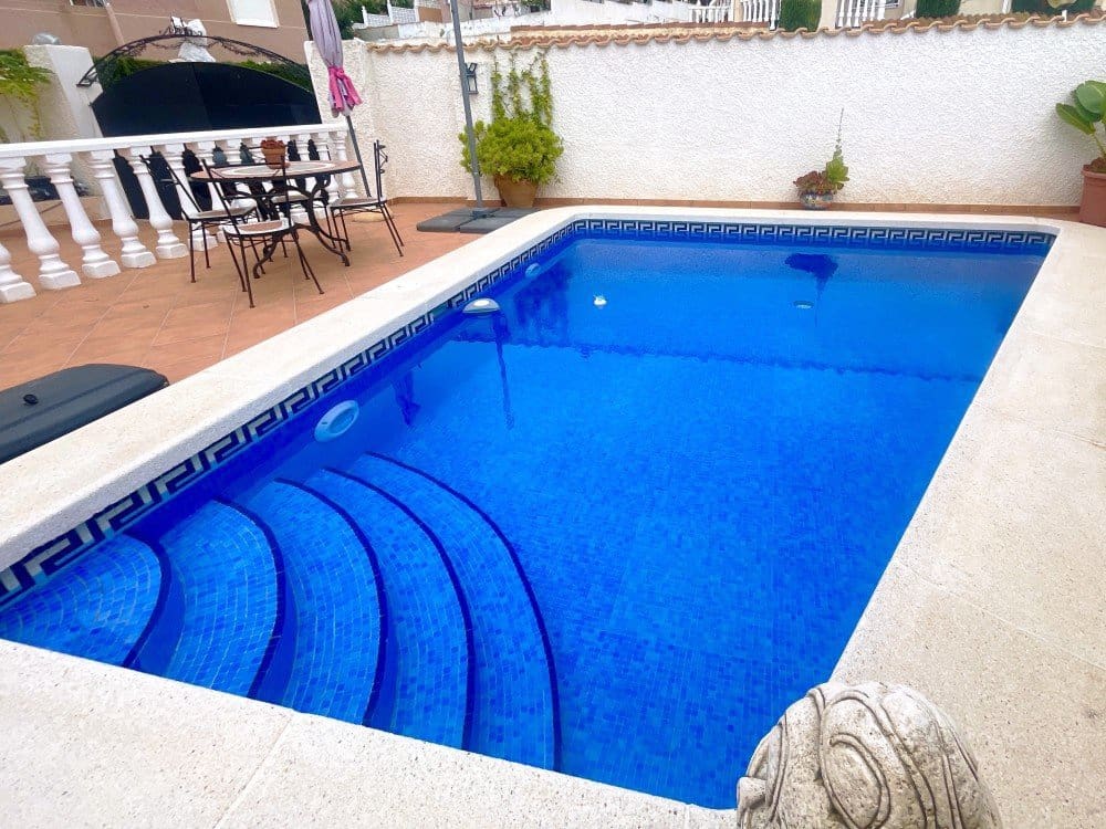 2 Zimmer Villa zu verkaufen in Ciudad Quesada mit Pool Garage - 289.000 € (Ref: 9452427)