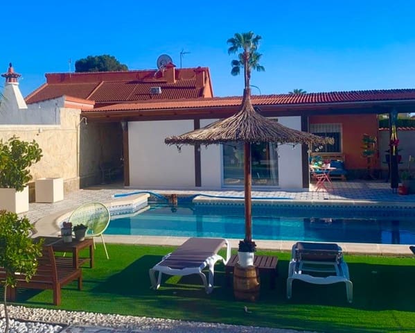 4 camera da letto Villa in vendita in Ciudad Quesada, Rojales con piscina garage - 549.000 € (Rif: 9469794)