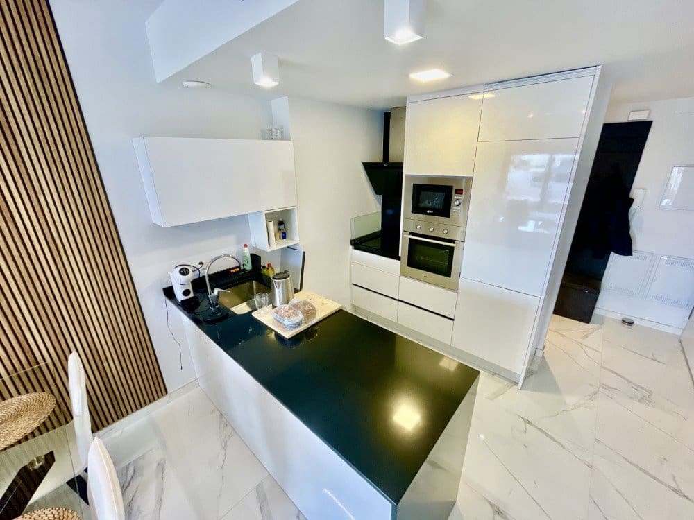 2 sypialnia Penthouse na sprzedaż w Orihuela Costa z basenem garażem - 271 000 € (Ref: 9470228)