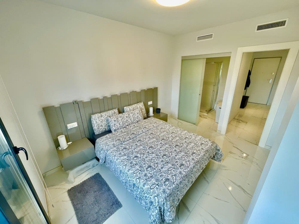 2 sypialnia Penthouse na sprzedaż w Orihuela Costa z basenem garażem - 271 000 € (Ref: 9470228)