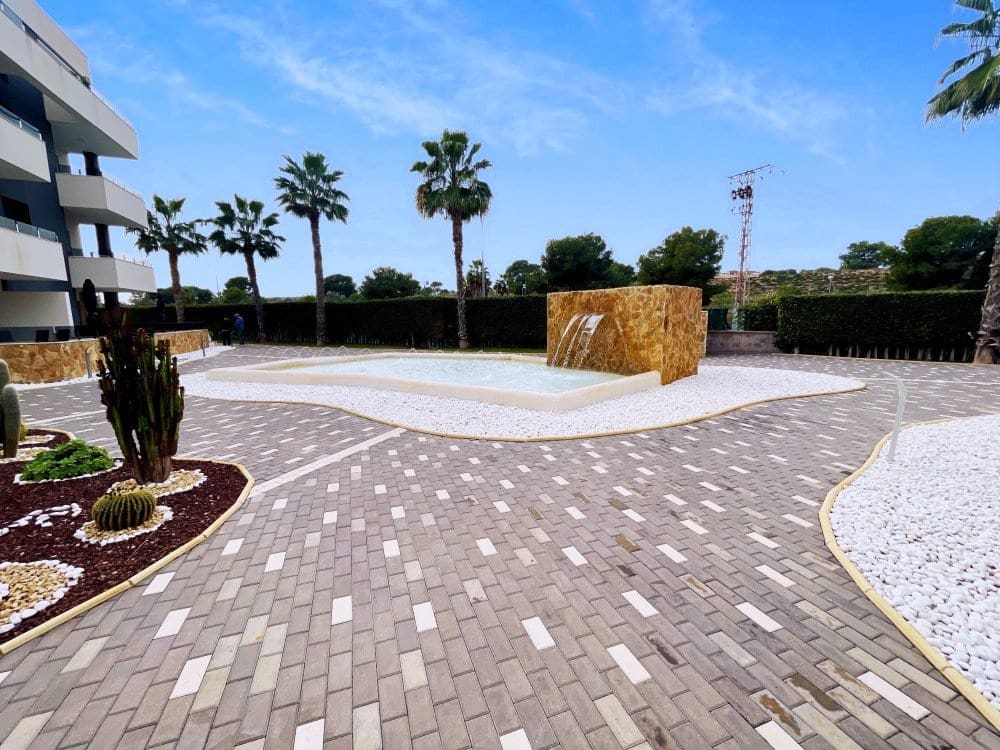 2 sypialnia Penthouse na sprzedaż w Orihuela Costa z basenem garażem - 271 000 € (Ref: 9470228)