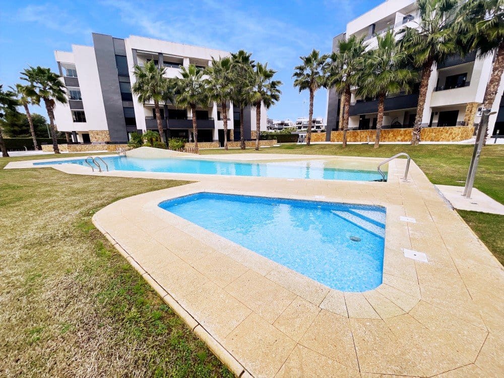 2 sypialnia Penthouse na sprzedaż w Orihuela Costa z basenem garażem - 271 000 € (Ref: 9470228)