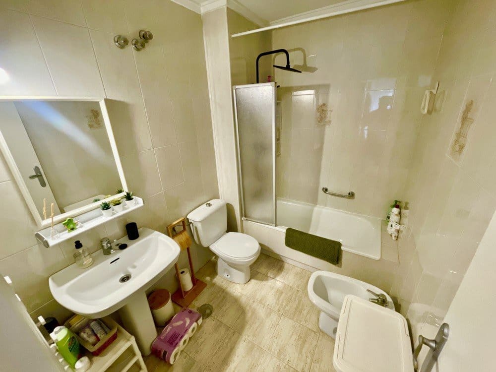 3 soverom Penthouse til salgs i Torrevieja med svømmebasseng - € 167 000 (Ref: 9470229)