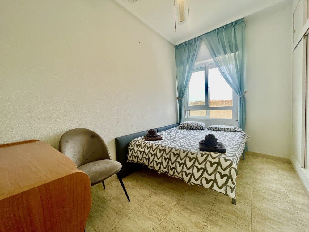 3 soverom Penthouse til salgs i Torrevieja med svømmebasseng - € 167 000 (Ref: 9470229)