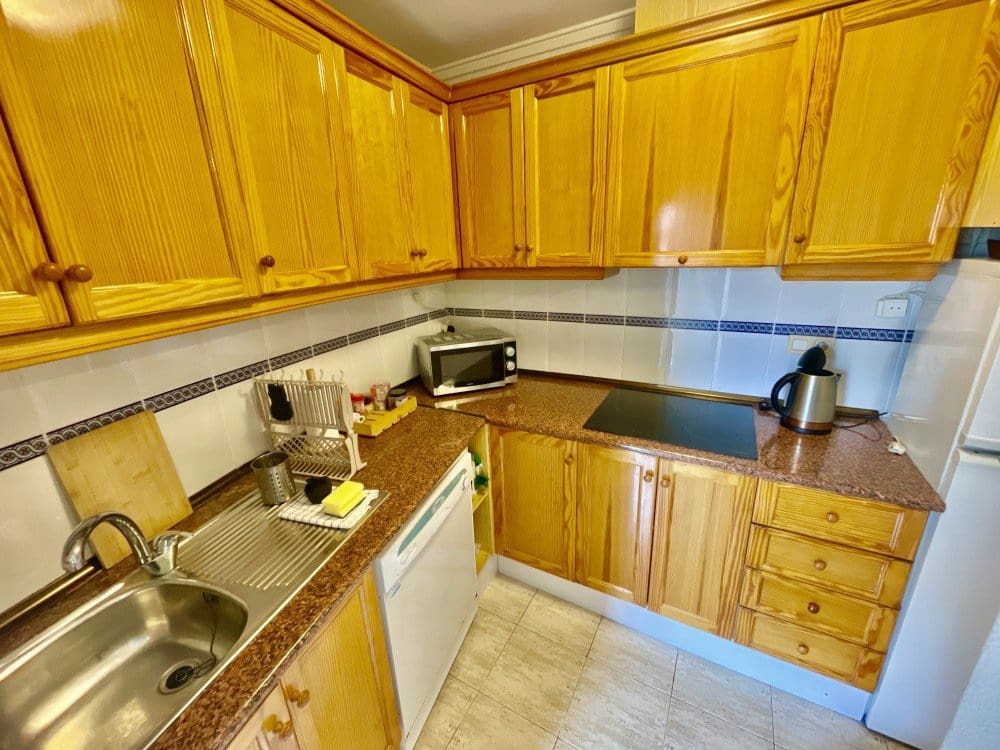 3 soverom Penthouse til salgs i Torrevieja med svømmebasseng - € 167 000 (Ref: 9470229)