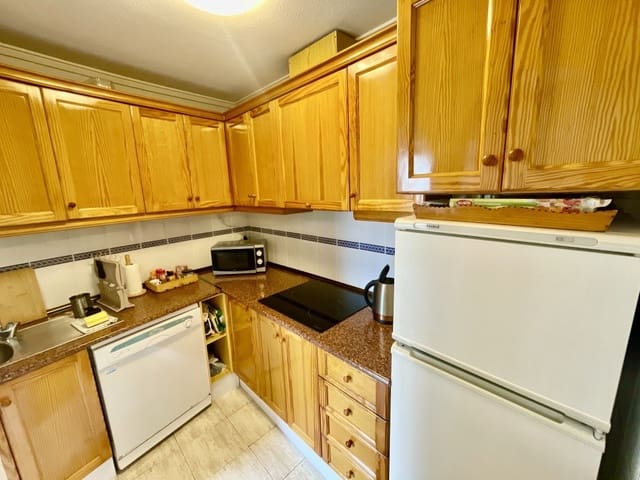 3 soverom Penthouse til salgs i Torrevieja med svømmebasseng - € 167 000 (Ref: 9470229)