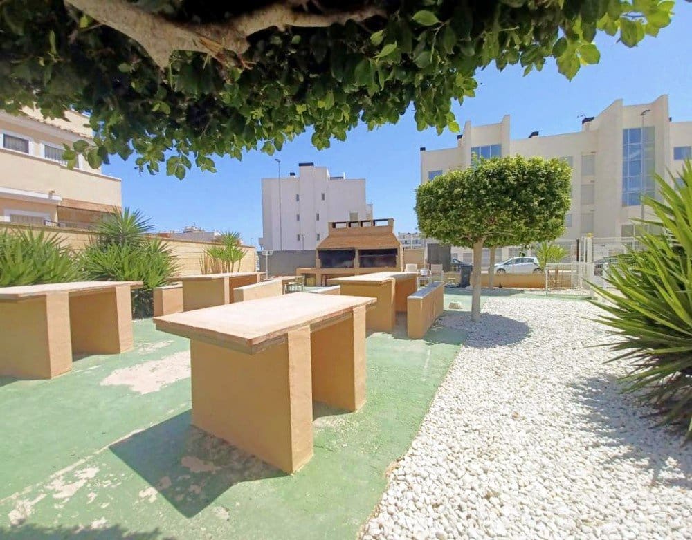 3 bedroom Apartment for sale in Orihuela Costa with garage - € 230,000 (Ref: 9485476)