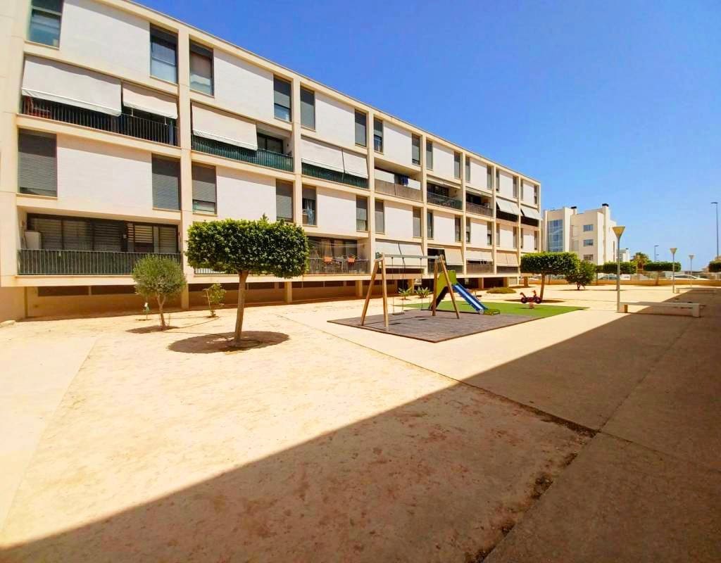 3 bedroom Apartment for sale in Orihuela Costa with garage - € 230,000 (Ref: 9485476)