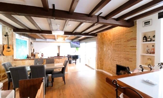 3 bedroom Villa for sale in Orihuela Costa with pool garage - € 430,000 (Ref: 9488321)