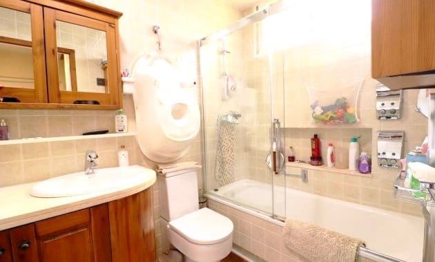 Chalet de 3 habitaciones en Orihuela Costa, Orihuela en venta con piscina garaje - 430.000 € (Ref: 9488321)