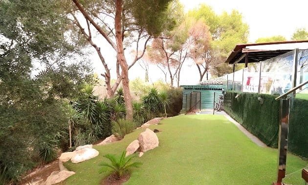 Chalet de 3 habitaciones en Orihuela Costa, Orihuela en venta con piscina garaje - 430.000 € (Ref: 9488321)