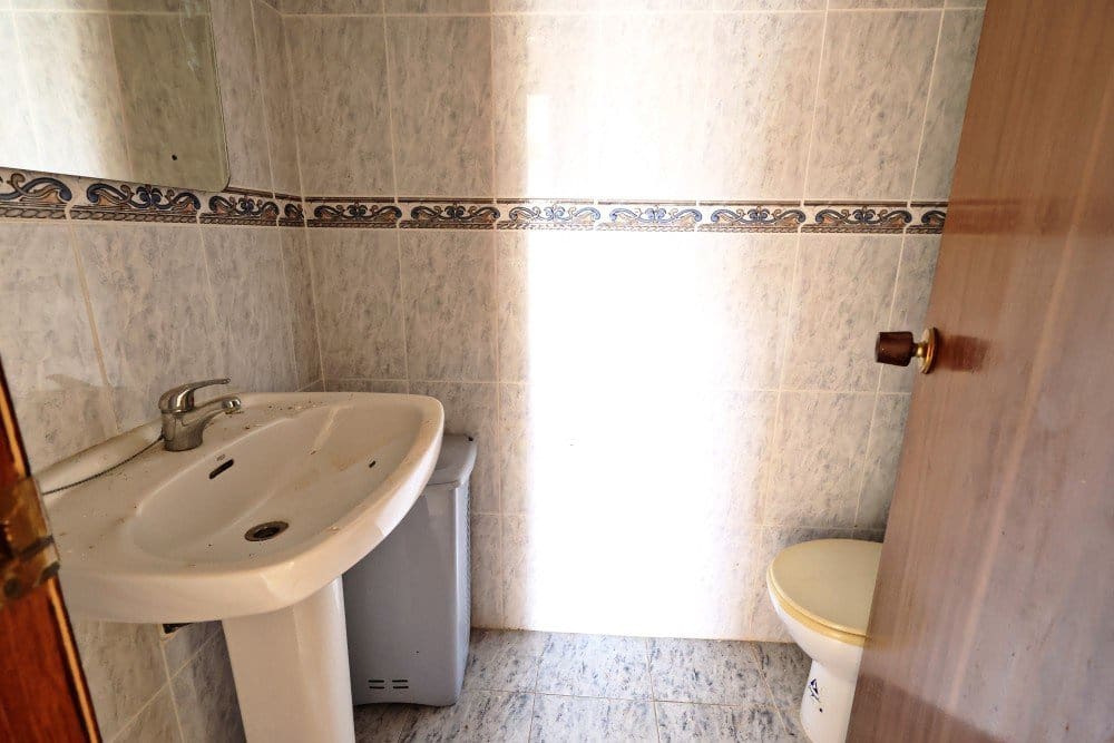 2 bedroom Apartment for sale in Orihuela Costa with pool - € 139,000 (Ref: 9488322)